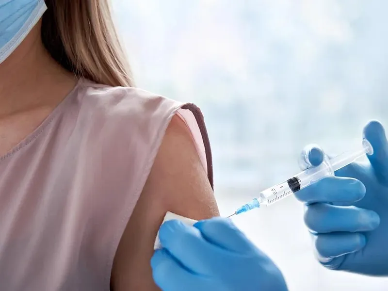 Bệnh hô hấp gia tăng, tiêm vaccine có kịp phòng bệnh? 1