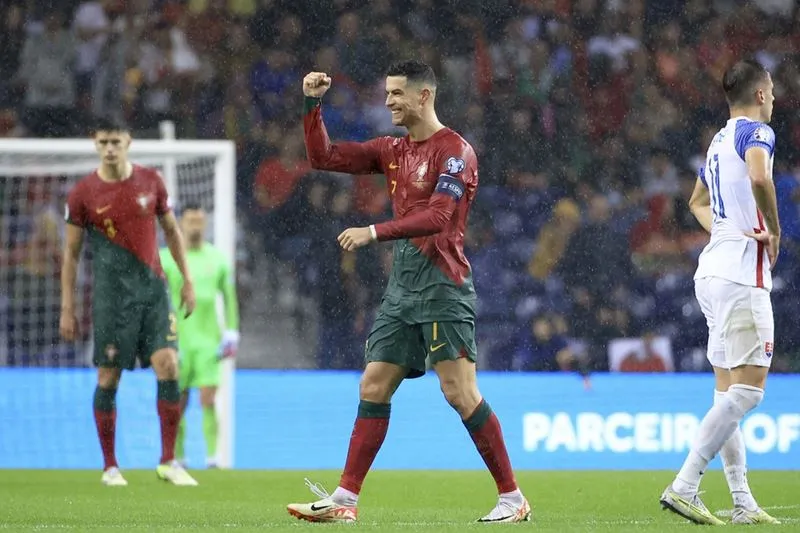 Ronaldo dễ thở với bảng đấu tương đối nhẹ - Ảnh: Internet