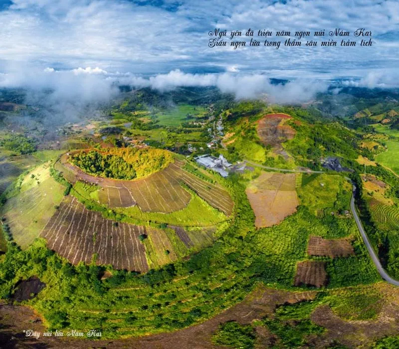 45 bài thơ về Đắk Nông - Cao nguyên huyền thoại 10