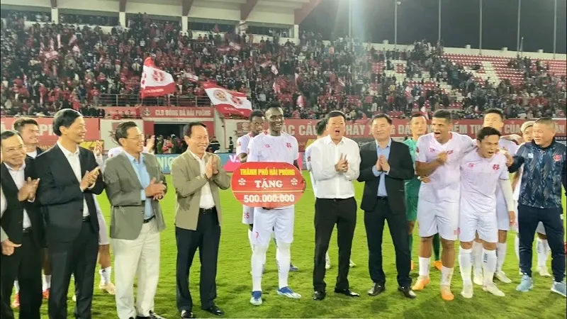 CLB Hải Phòng nhận thưởng lớn sau thắng lợi ấn tượng trước ĐKVĐ Công An Hà Nội