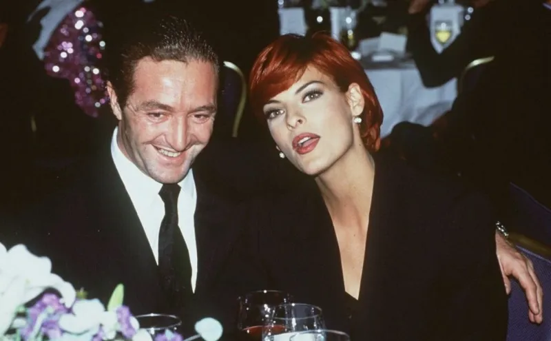 Siêu mẫu huyền thoại Linda Evangelista không hẹn hò trong 7 năm qua sau biến chứng thẩm mỹ 2