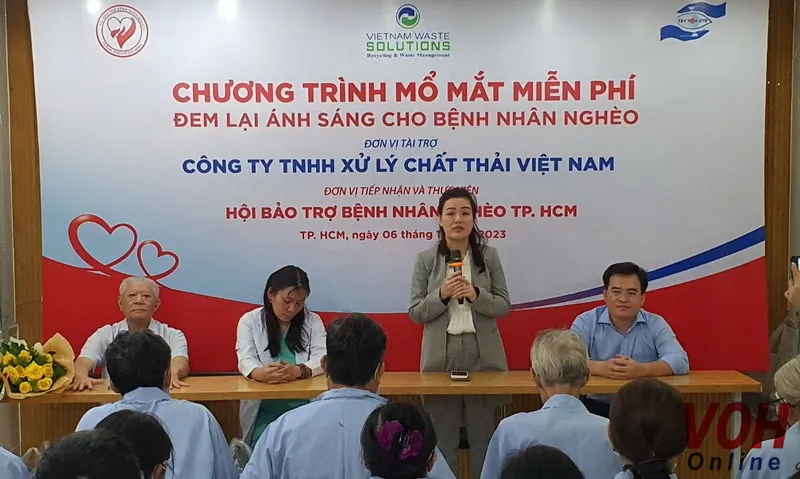 VWS giúp bệnh nhân nghèo tìm lại ánh sáng 2