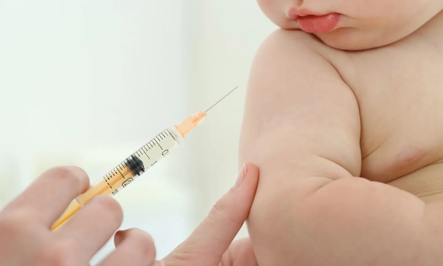 tiêm vaccine