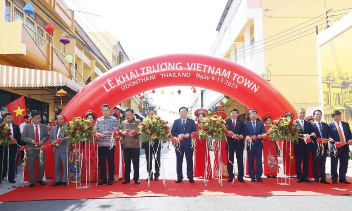 Khai trương Phố Việt Nam đầu tiên ở Udon Thani của Thái Lan
