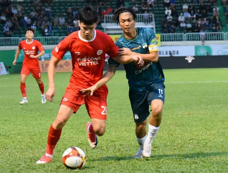 Kết quả V-League HAGL vs Viettel: Thua ngược trong 3 phút, đội bóng phố núi vẫn chót bảng