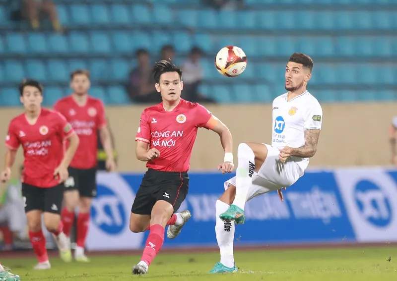 Kết quả V-League Nam Định vs Công An Hà Nội: Quang Hải ghi bàn, nhà ĐKVĐ vẫn rơi chiến thắng