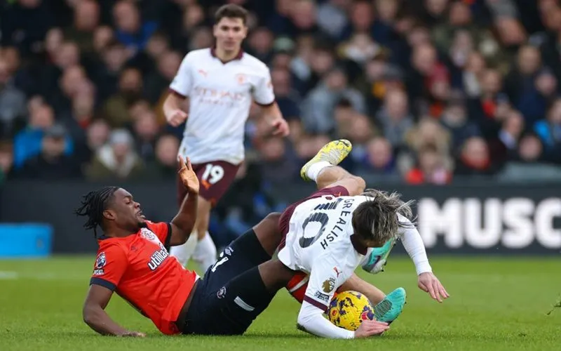 HÀI HƯỚC: Jack Grealish ăn mừng trong sợ hãi, ngại VAR phá hỏng màn ngược dòng của Man City 2