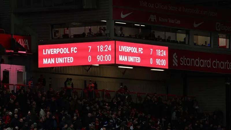 MU từng thua 7-0 trên sân nhà Liverpool - Ảnh: Internet