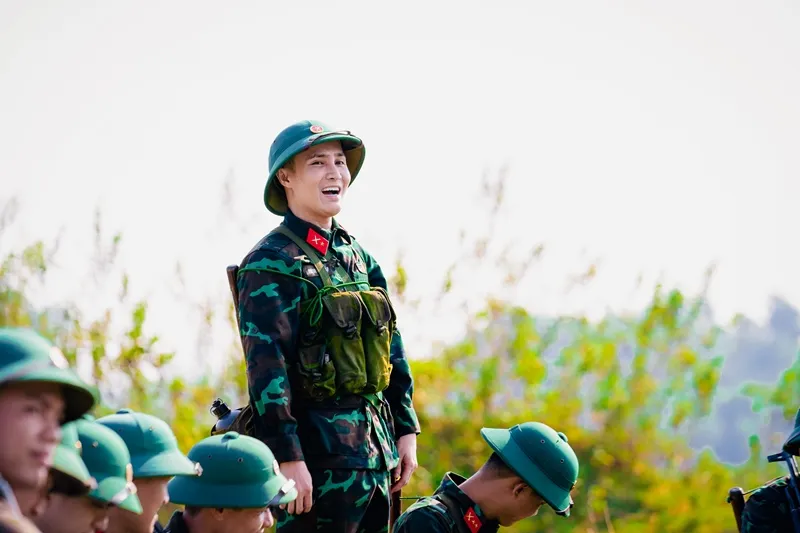 Huỳnh Lập nghiêm túc khi tham gia Sao Nhập Ngũ, 