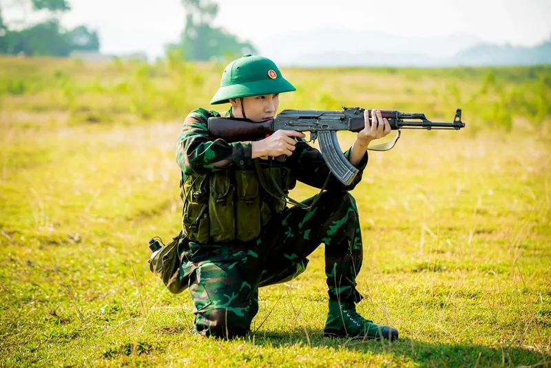 Huỳnh Lập nghiêm túc khi tham gia Sao Nhập Ngũ, 