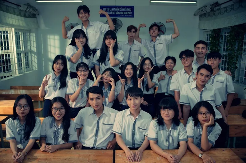 Thêm 1 bài hát về “pháo hoa” khiến khán giả lại “suy” thêm lần nữa 5