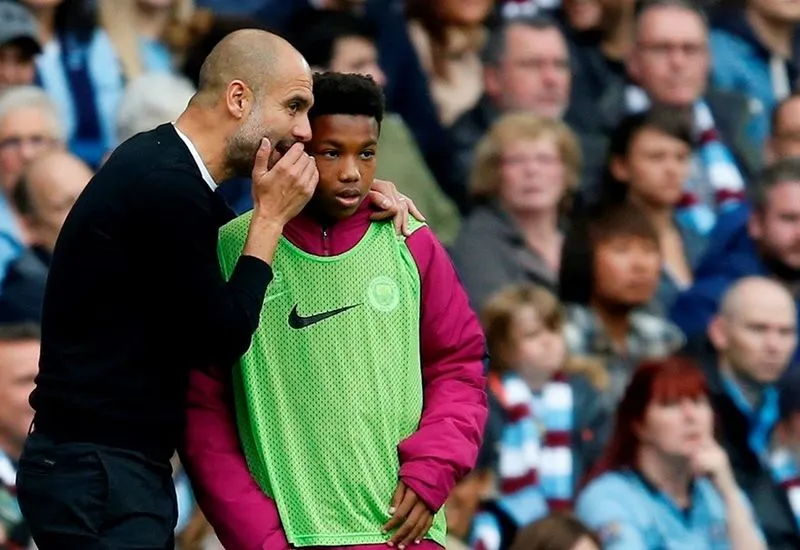 1 bàn thắng, mang về 1 quả penalty: Man City trình làng "sát thủ tuổi teen" khuynh đảo châu Âu 2