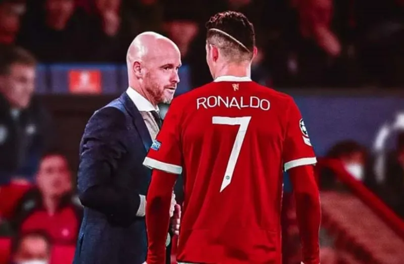 Từng có một CR7 hoá "siêu nhân" cứu MU ở Cúp C1 và cái kết bị Ten Hag phản bội 2