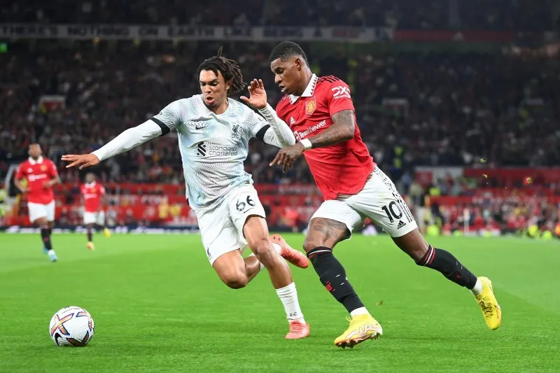 Rashford nôn mửa trước chuyến hành quân đụng độ Liverpool 2