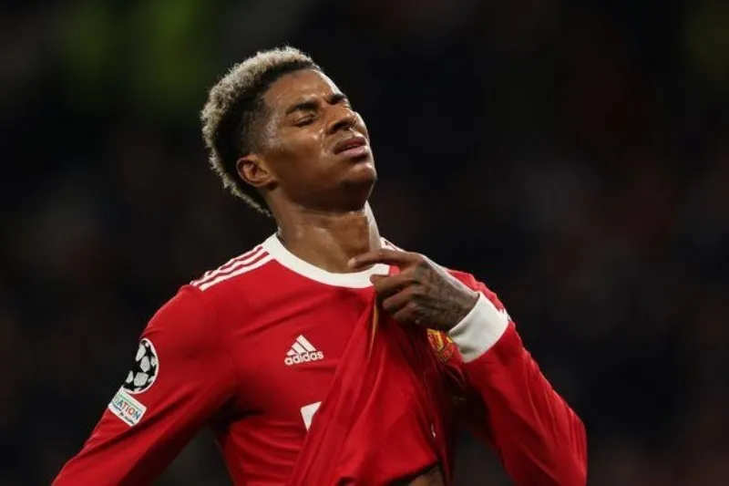 Rashford nôn mửa trước chuyến hành quân đụng độ Liverpool 1