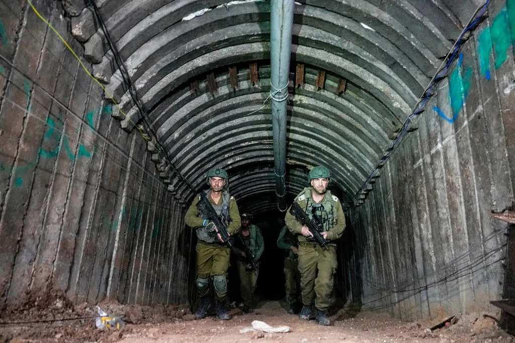 Tin thế giới sáng 18/12: Triều Tiên phóng tên lửa đạn đạo | Israel phát hiện địa đạo lớn nhất của Hamas ở Gaza