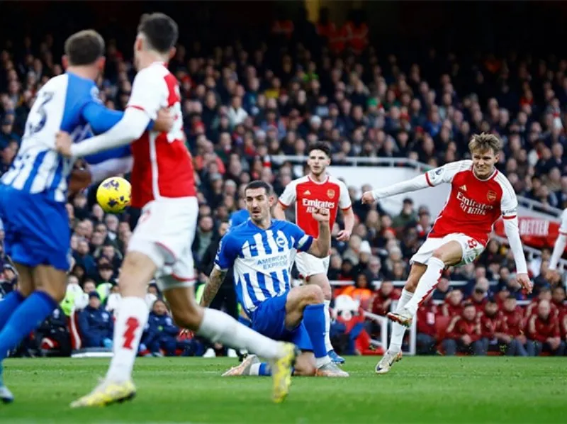 Paul Scholes choáng ngợp vì sao Arsenal: "Đó là kiểu tài năng mà cậu bé ấy sở hữu" 2