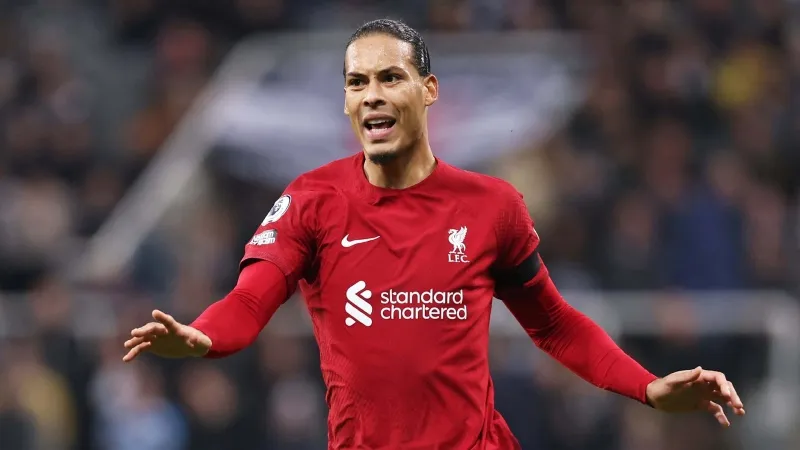 Van Dijk chê MU, Ten Hag không thèm quan tâm: "Đó là suy nghĩ của cậu ta thôi" 1