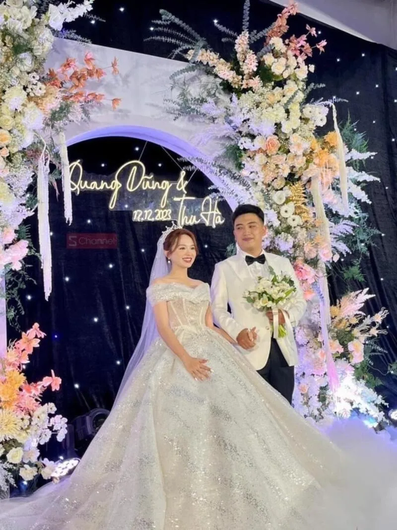 Đám cưới của MC Đặng Thu Hà góp mặt nhiều nam thanh nữ tú đến chung vui 1