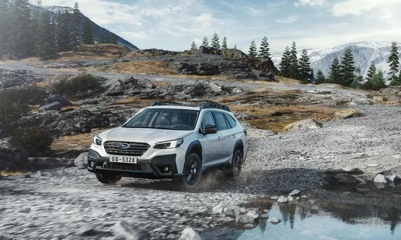 Nhiều mẫu xe giảm giá hàng trăm triệu, khách hàng vẫn 