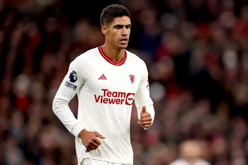 Real nhắm trung vệ MU để vá hàng thủ 2