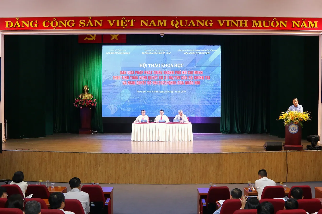 Bàn giải pháp đưa nghị quyết đi vào cuộc sống