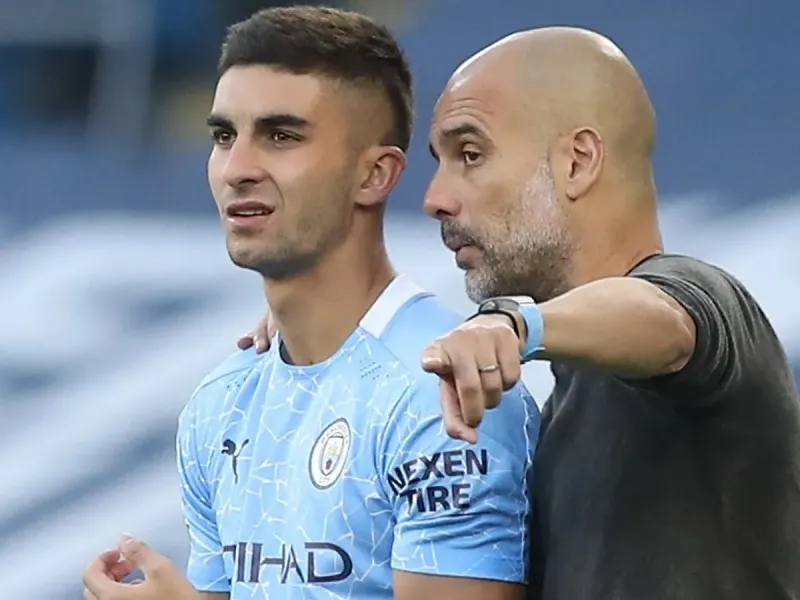 Pep cho sao Man City tự do ra đi: "Ông ấy nói tôi không thể trả lời không với Barca" 1