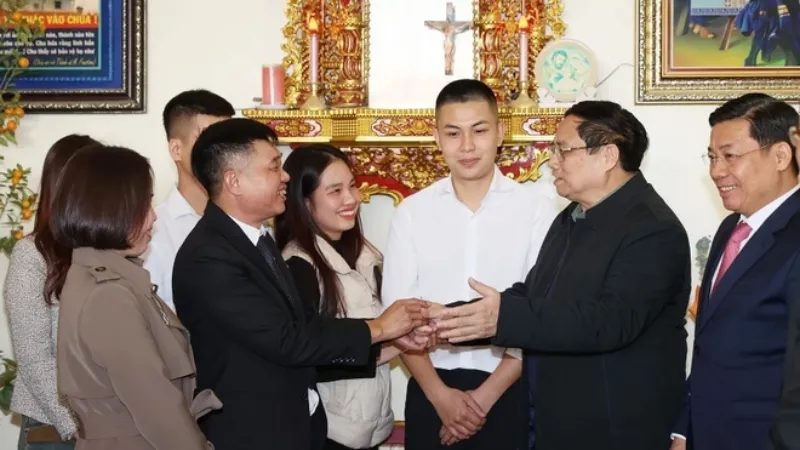 Thủ tướng Phạm Minh Chính chúc mừng Giáng sinh tại Bắc Giang 1