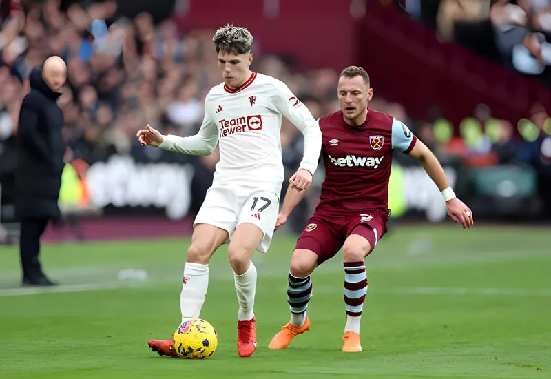 Chấm điểm West Ham 2-0 MU: Thảm họa Garnacho | Mainoo hóa tội đồ 4