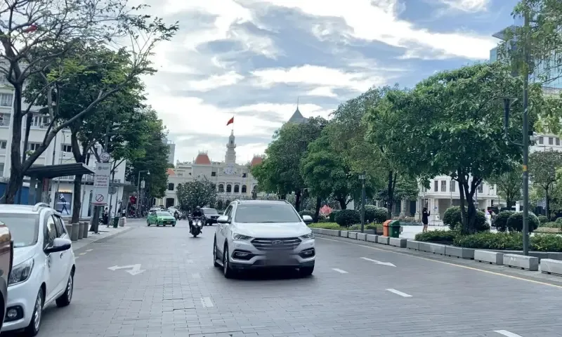 TPHCM: Cấm xe trên đường Nguyễn Huệ cuối tuần này 1