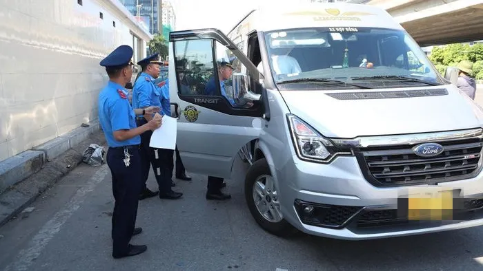 Điểm tin chiều 26/12: Phá đường dây mua bán nhiều phụ nữ đưa ra nước ngoài | Thu hồi gần 40.000 phù hiệu xe 4