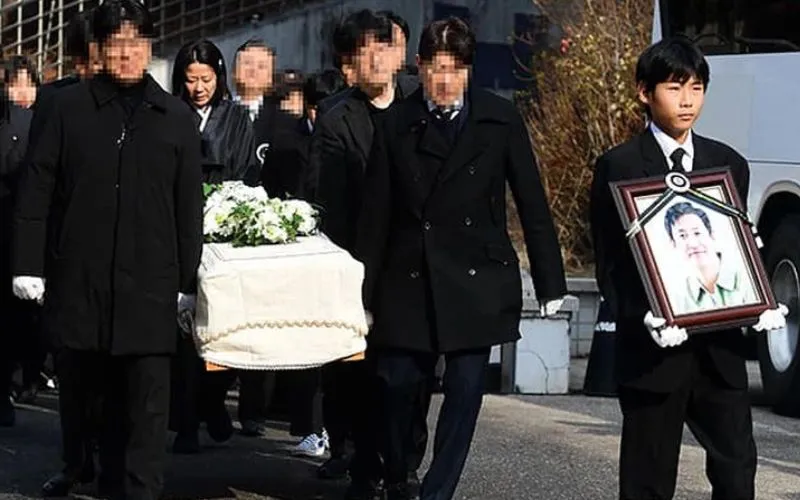 Cựu tổng thống Hàn: Lee Sun Kyun bị tổn thương nhân phẩm, danh dự nên chọn cái chết 4