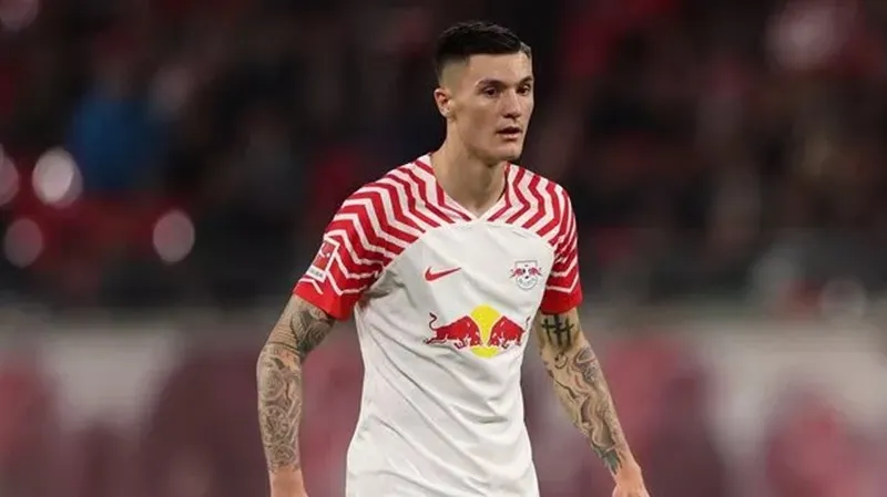 Chelsea cũng đang nỗ lực mang về tiền đạo Benjamin Sesko của RB Leipzig - Ảnh: Internet