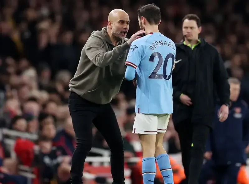 Bernardo Silva: "Điều điên rồ nhất Pep yêu cầu tôi là ngăn chặn sao Arsenal đó" 1