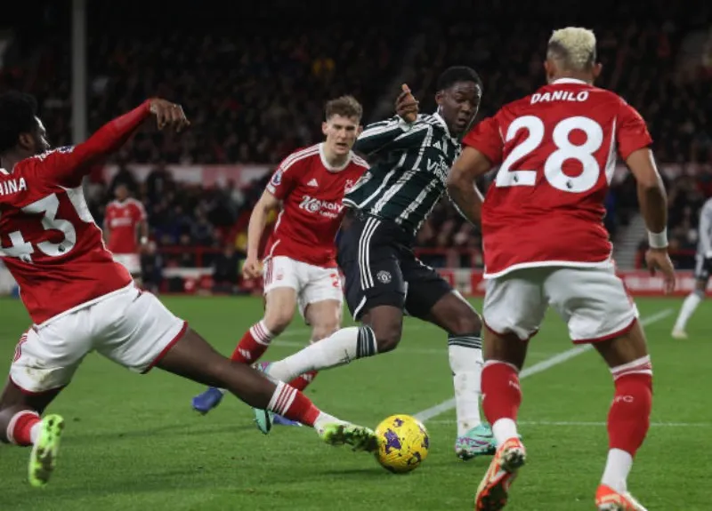 Chấm điểm Nottingham Forest 2-1 MU: 