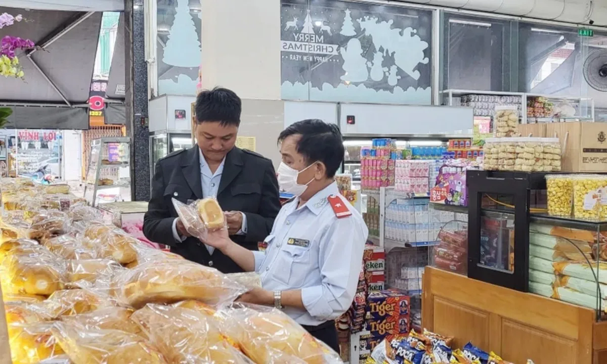 Tăng cường kiểm tra, xử lý nghiêm các trường hợp vi phạm VSATTP