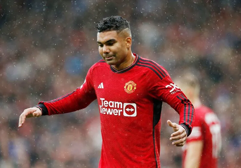 Casemiro đang nhận lương cao nhất CLB nhưng lại chưa cho thấy bản thân xứng đáng khi chơi tệ ở mùa này - Ảnh: Internet