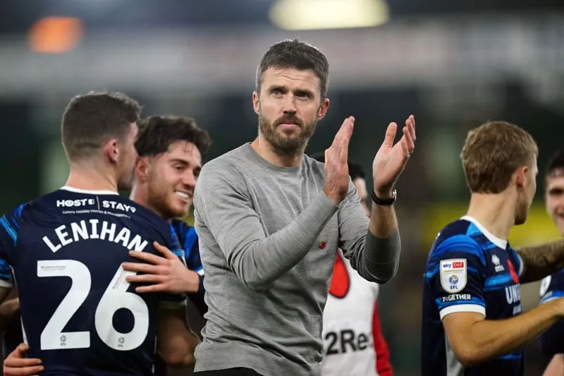 Thầy trò Michael Carrick đang có phong độ không tốt thời gian gần đây - Ảnh: Internet