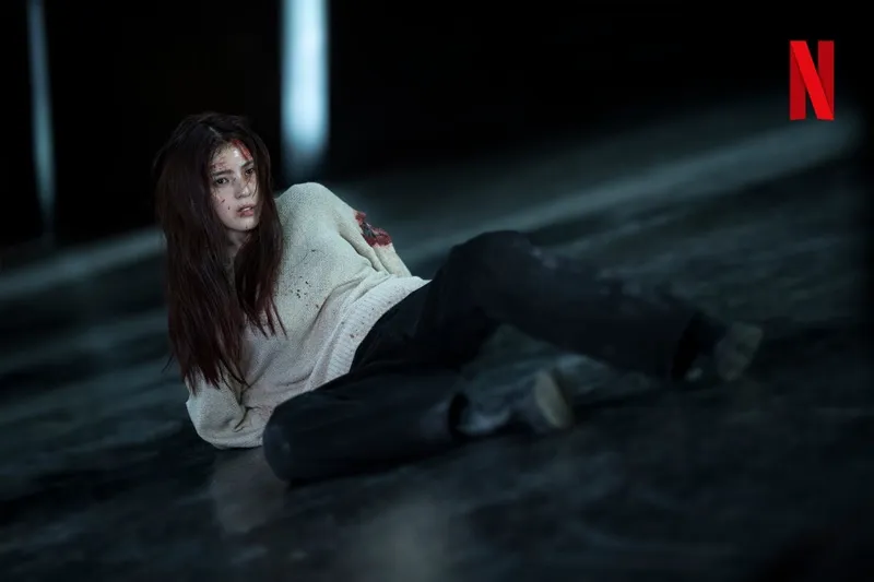 Sinh Vật Gyeongseong mùa 1 kết thúc trong nước mắt, Netflix liền hé lộ mùa 2 với bối cảnh hiện đại 8