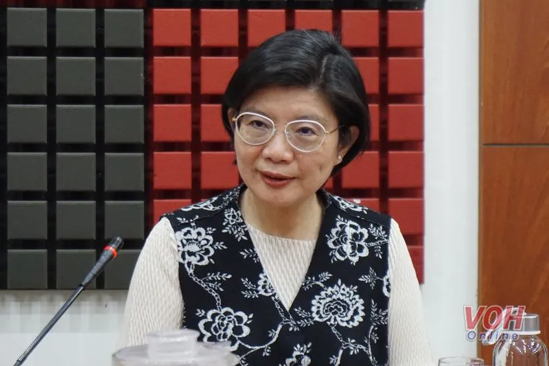 Chủ tịch hội động quản trị Đài Rti thăm và giao lưu với VOH 2