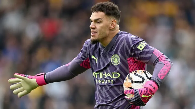 Ederson dính chấn thương nặng - Ảnh: Internet