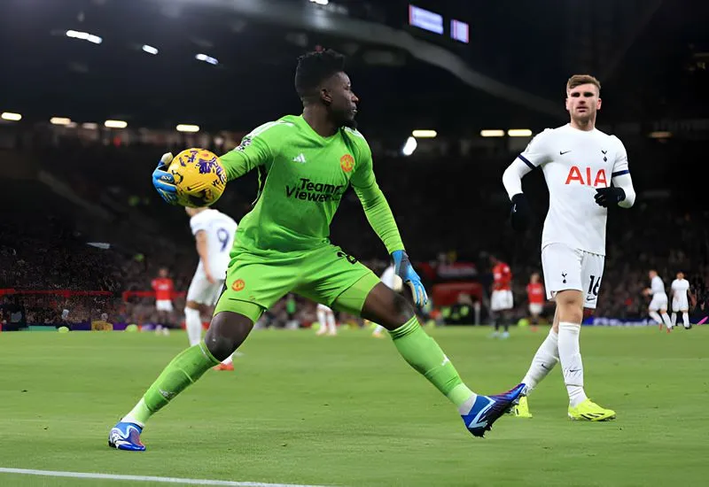 Chấm điểm MU 2-2 Tottenham: Nỗi buồn Hojlund | Điểm đen hàng thủ xuất hiện 1