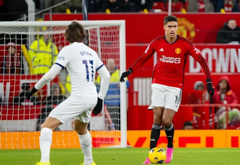 Chấm điểm MU 2-2 Tottenham: Nỗi buồn Hojlund | Điểm đen hàng thủ xuất hiện 2