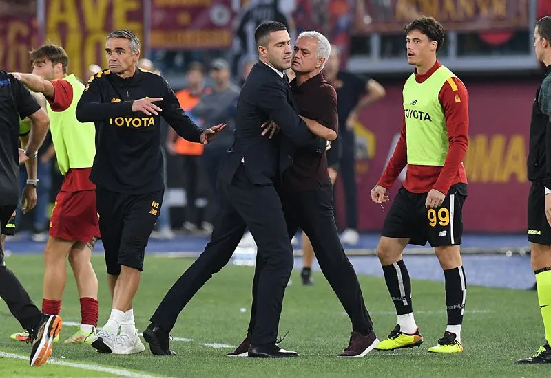 AS Roma sa thải Jose Mourinho 2