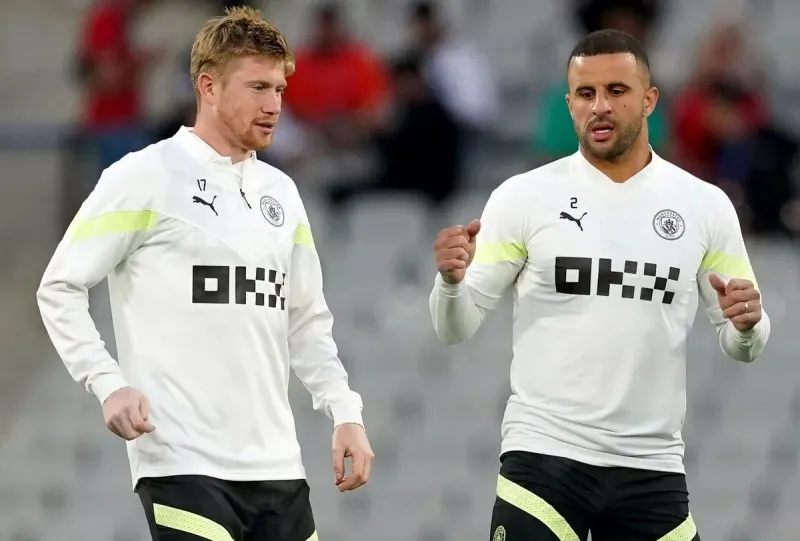 Kyle Walker: "Chỉ có Messi và Ronaldo sáng ngang tầm cỡ De Bruyne" 2