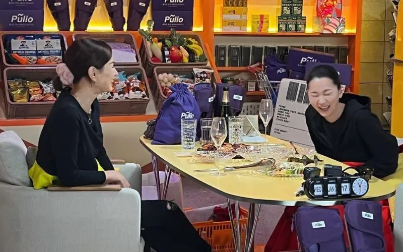 Nữ diễn viên Jang Yoon Ju than thở vì bị ép cởi quần áo trong suốt sự nghiệp 1