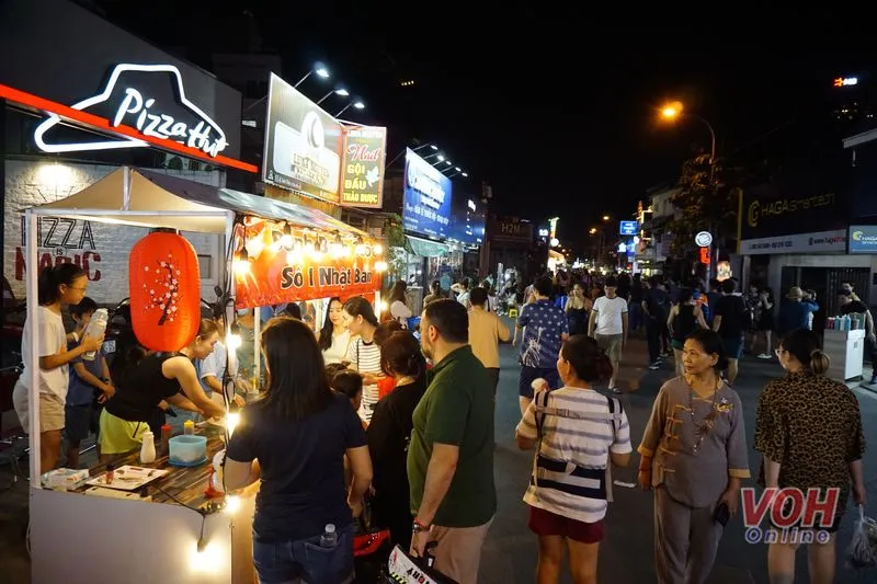 Phố đêm Thảo Điền: Điểm đến mới của người Sài Gòn 6