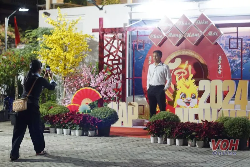 Phố đêm Thảo Điền: Điểm đến mới của người Sài Gòn 11