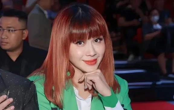 Tin giải trí 21/1: Lưu Thiên Hương ngừng công tác| Nguyên Hà hồi sinh thành công 1