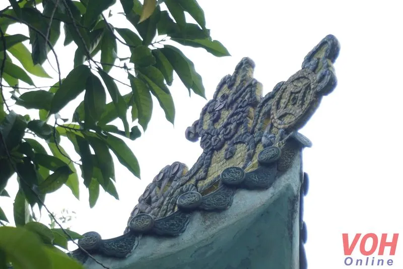 [Bài Mùng 2 tết] Phù Châu Miếu - Ngôi miếu nổi có tuổi đời gần 300 năm với hơn 100 bức tượng rồng 15